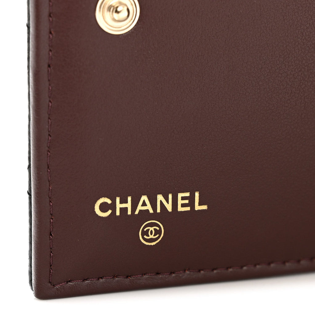 Caviar Quilted CC Zip Compact Wallet Black