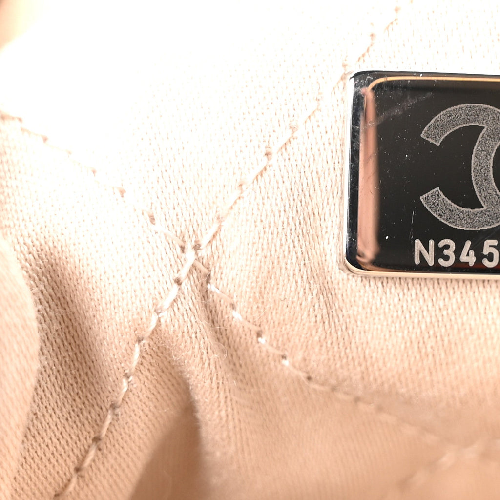 Chanel Shiny Calfskin Quilted Small Chanel 22 Ecru