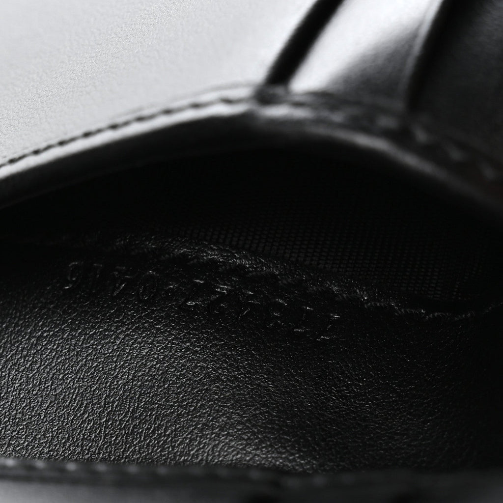 Gucci Calfskin Matelasse GG Marmont Card Case Wallet Black