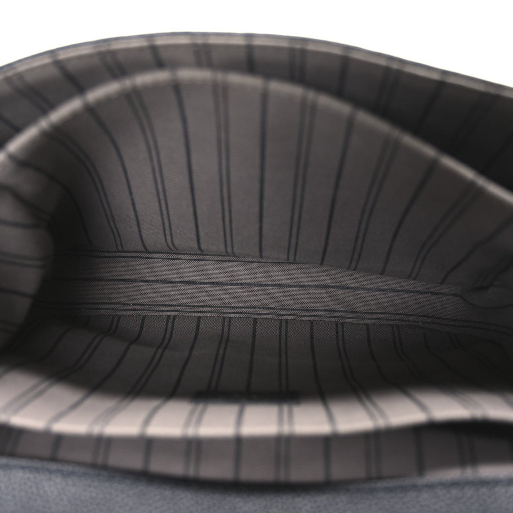 Louis Vuitton Empreinte Pochette Metis Black