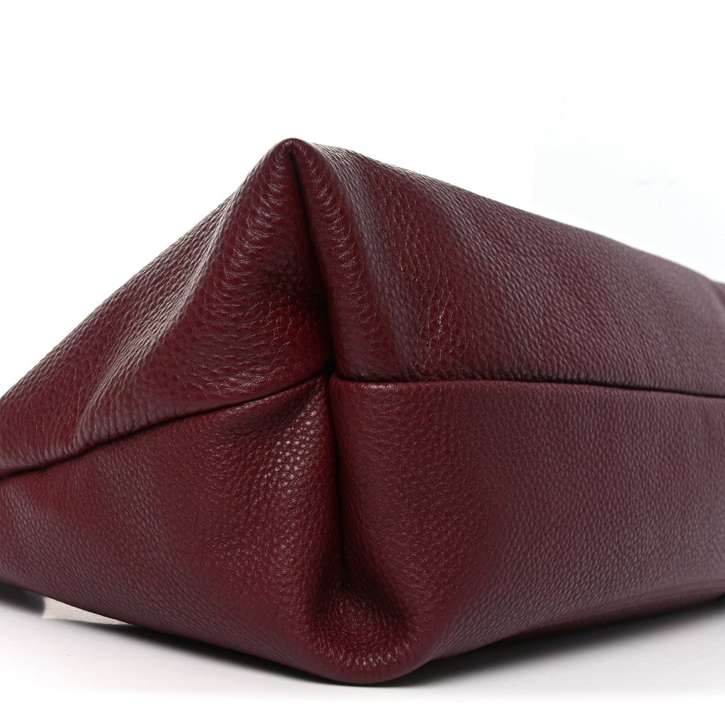 Gucci Grained Calfskin Softbit Maxi Shoulder Bag Rosso
