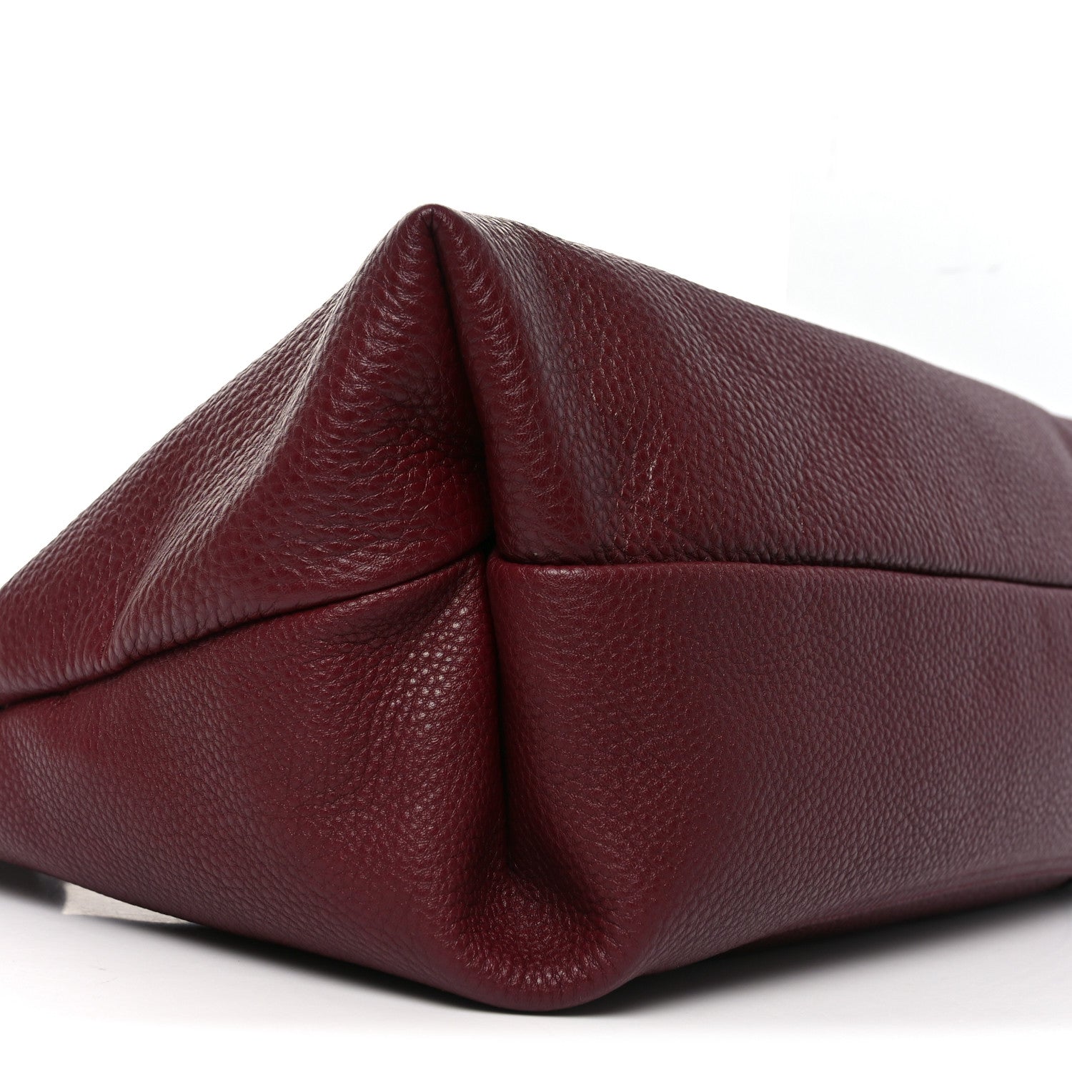 Gucci Grained Calfskin Softbit Maxi Shoulder Bag Rosso