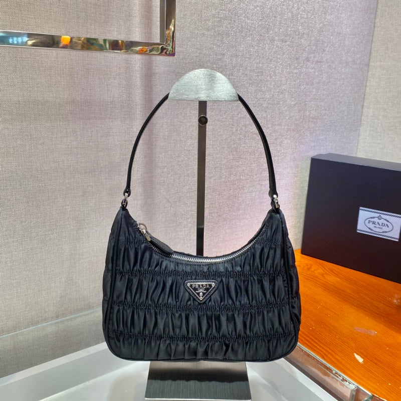 Prada Bags - 7114