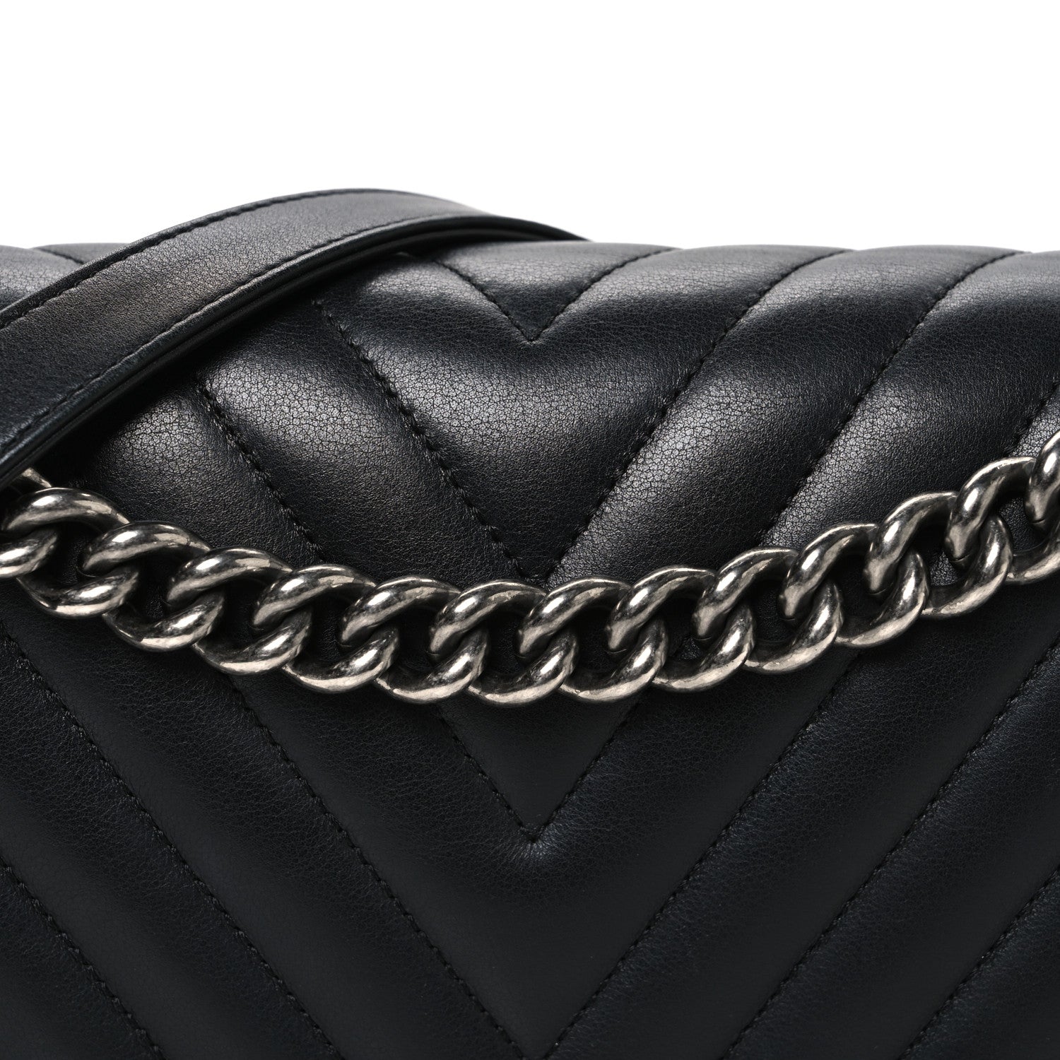 Chanel Lambskin Chevron Quilted New Medium Boy Flap Black