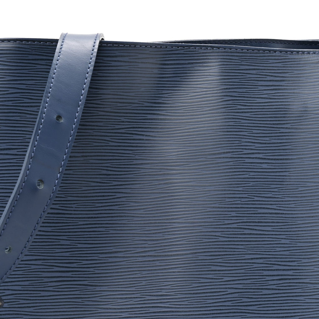 Louis Vuitton Epi Mandara MM Myrtille