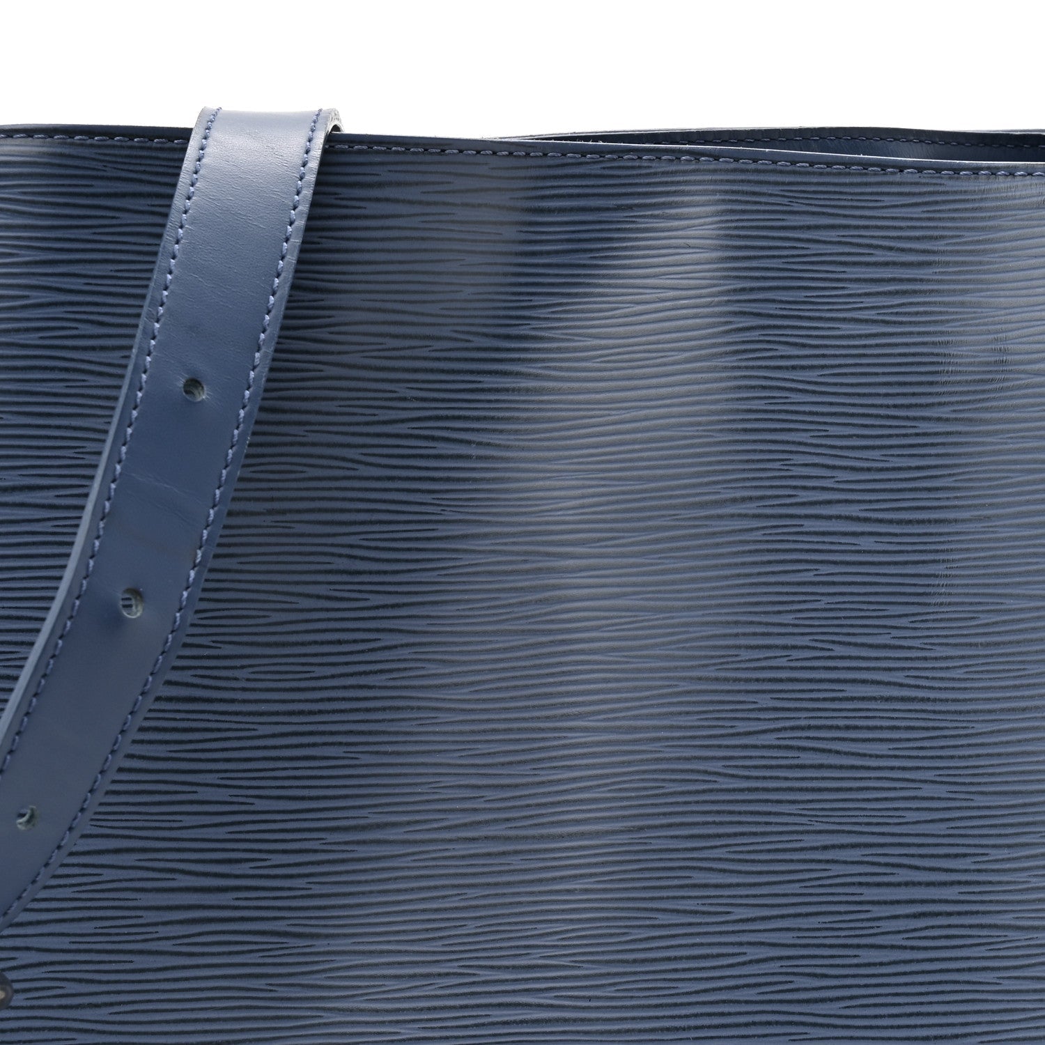 Louis Vuitton Epi Mandara MM Myrtille