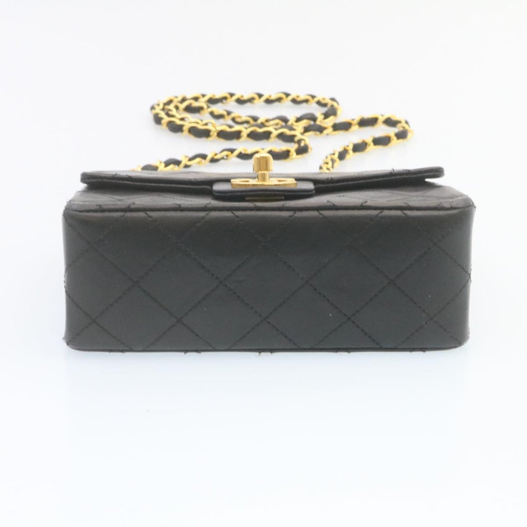 Chanel Black Leather Timeless shoulder bag