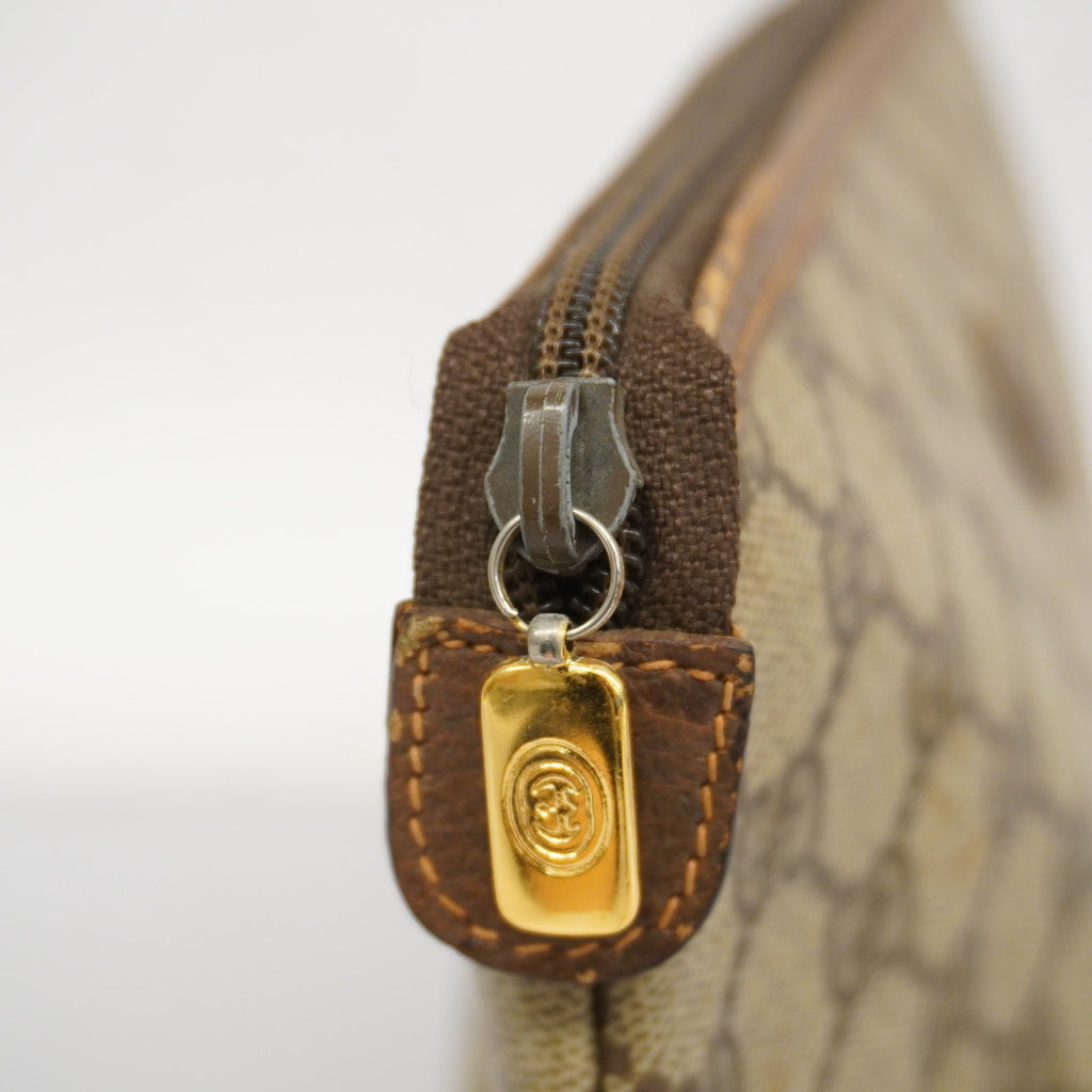 GUCCI  156 01 045 Women's GG Supreme Clutch Bag Beige
