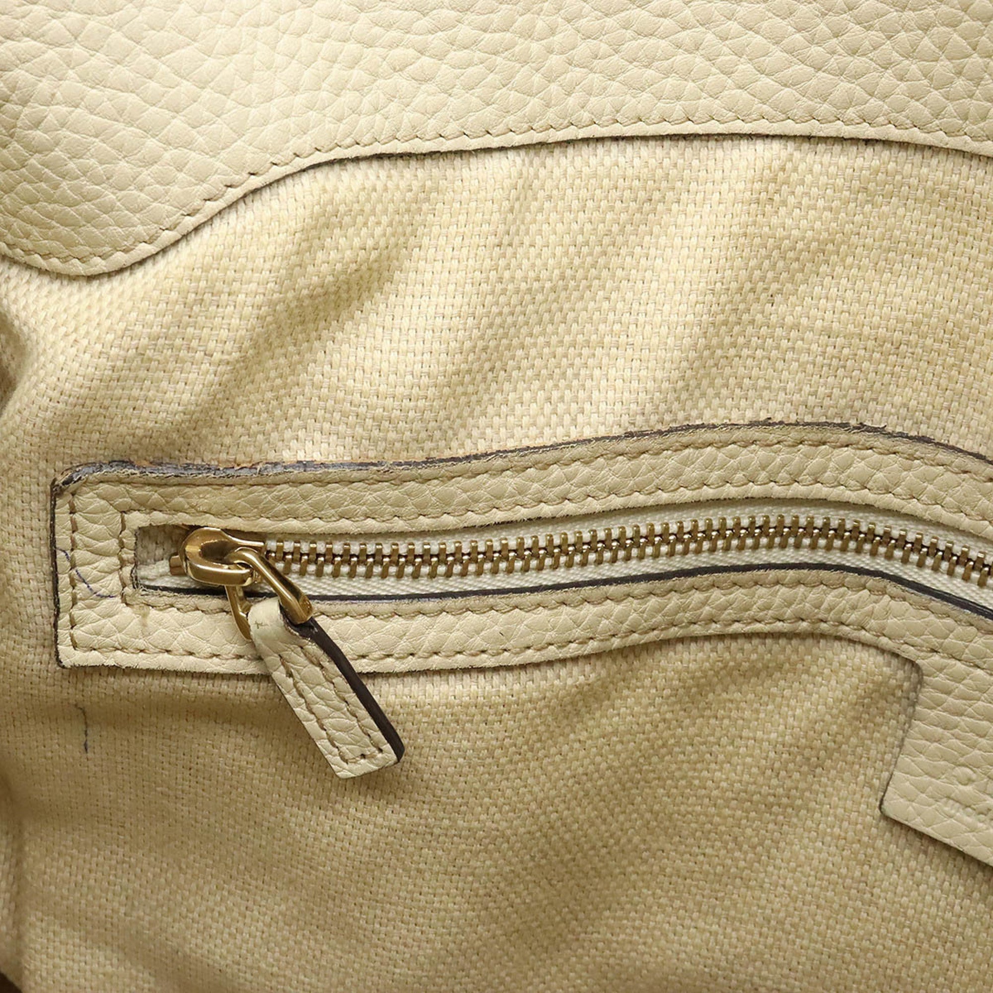 GUCCI Soho Interlocking G Tassel Shoulder Bag Handbag Leather Ivory 408825
