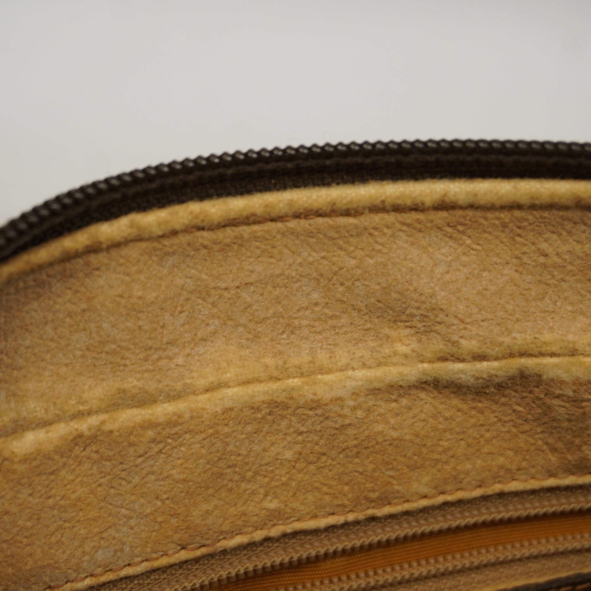 GUCCI  Clutch Bag 89.01.044 Women's GG Supreme Clutch Bag Beige,Brown