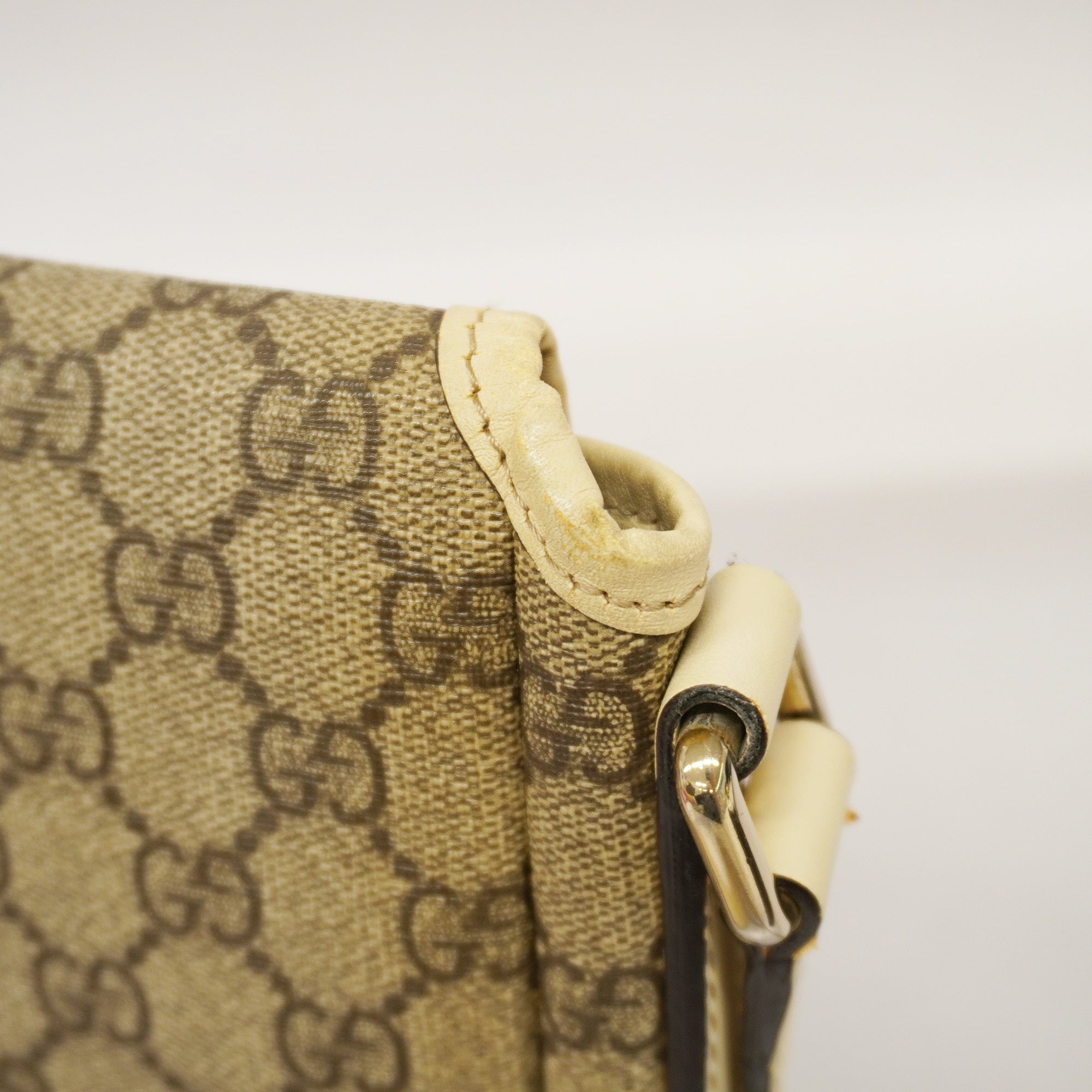 GUCCI  Shoulder Bag 223666 Women's GG Supreme Shoulder Bag Beige,Ivory