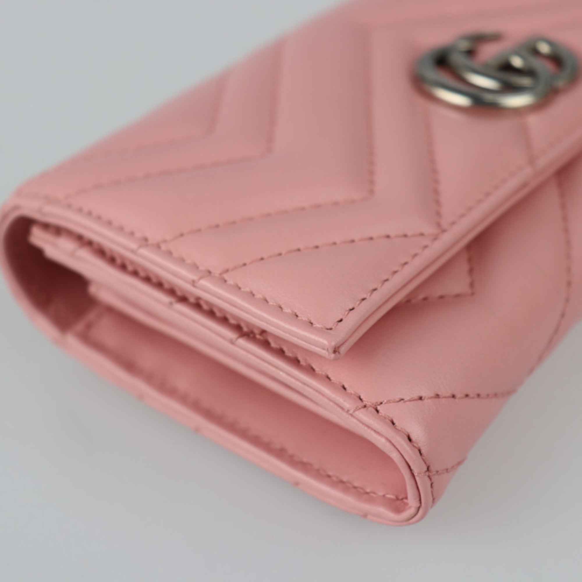 Gucci Continental Wallet GG Marmont Bifold 443436 Leather Pink Series Silver Metal Fittings Long