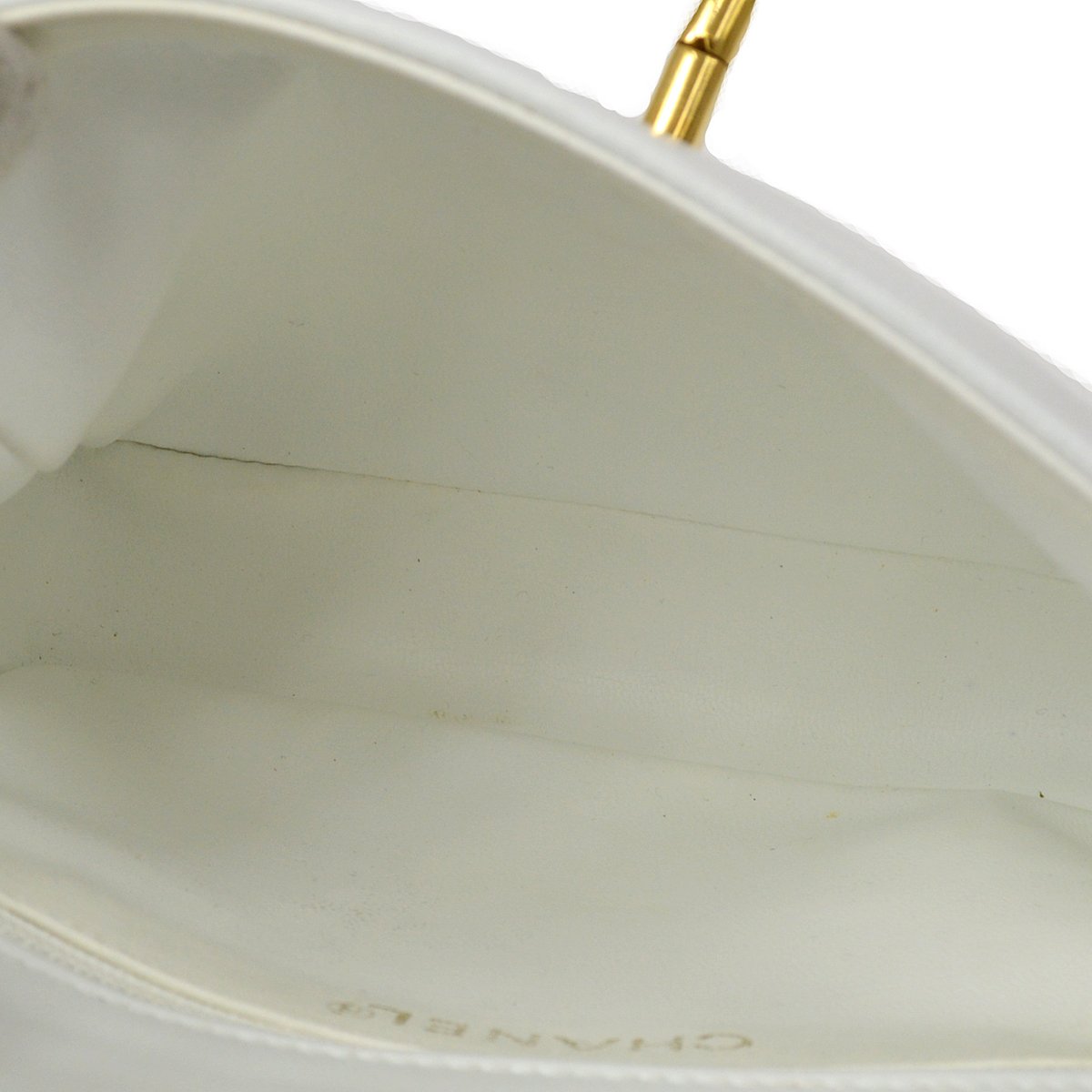 CHANEL 1991-1994 White Lambskin Triple CCs Belt Bag #85