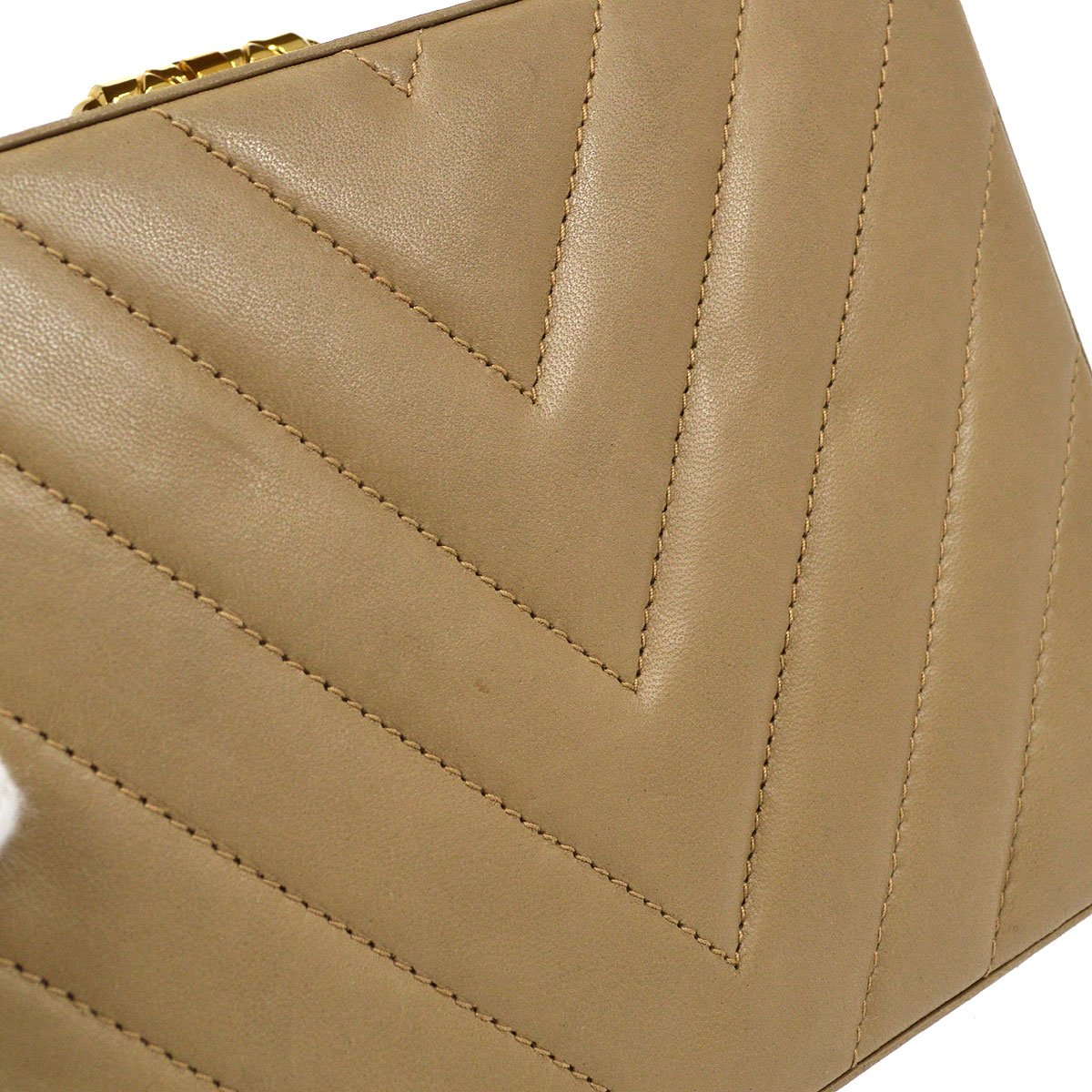 CHANEL 1997-1999 Chevron Box Bag Beige Lambskin