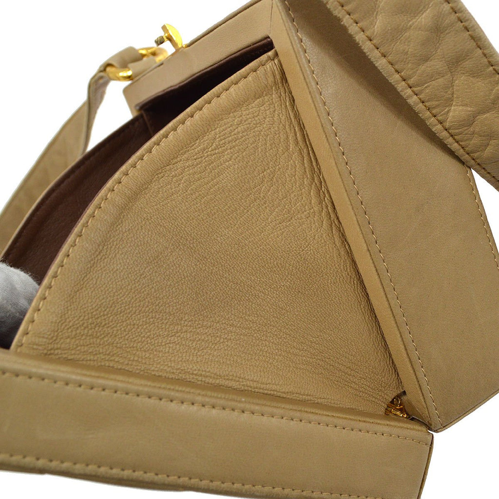 CHANEL 1997-1999 Chevron Box Bag Beige Lambskin