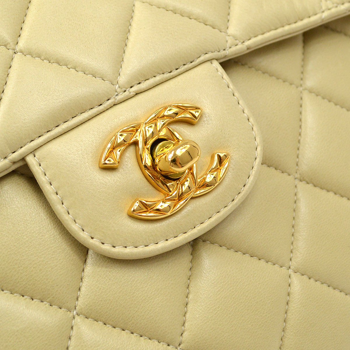 CHANEL 1991-1994 Beige Lambskin Quilted Pocket Camera Bag Large