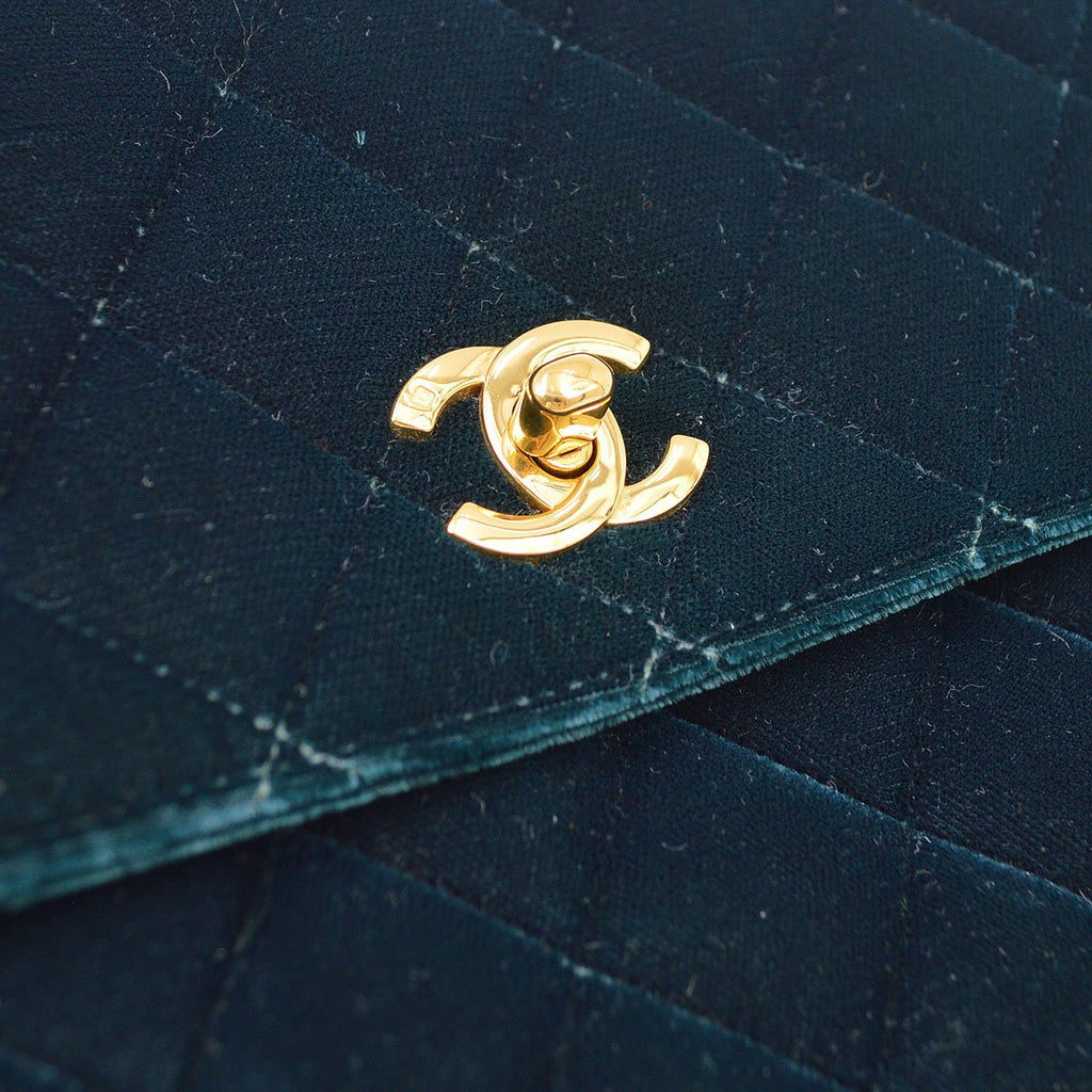 CHANEL 1997-1999 Green Velvet Flap Shoulder Bag