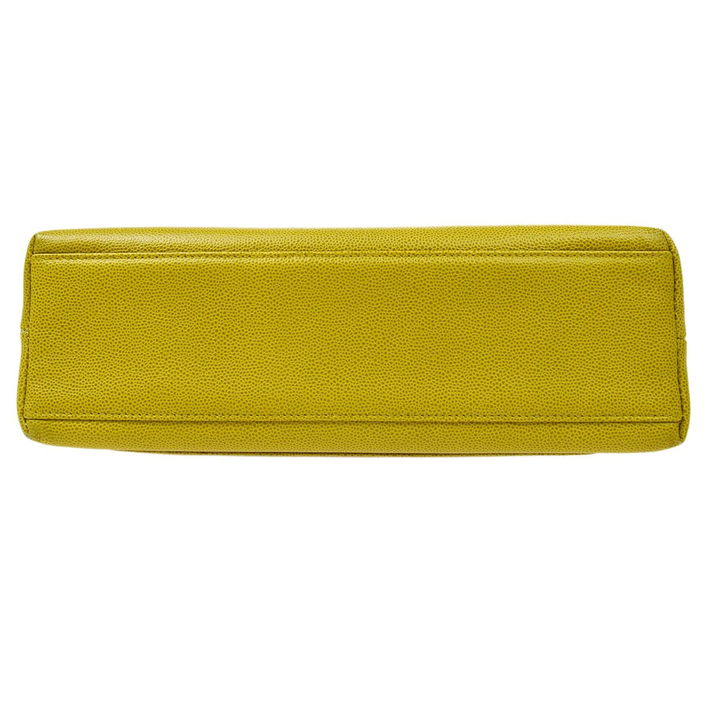 CHANEL 1997-1999 Shopping Bag Medium Green Caviar Skin