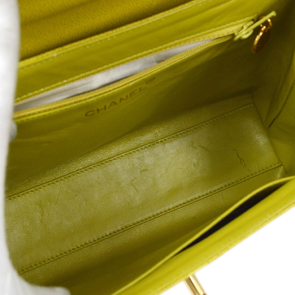 CHANEL 1997-1999 Shopping Bag Medium Green Caviar Skin