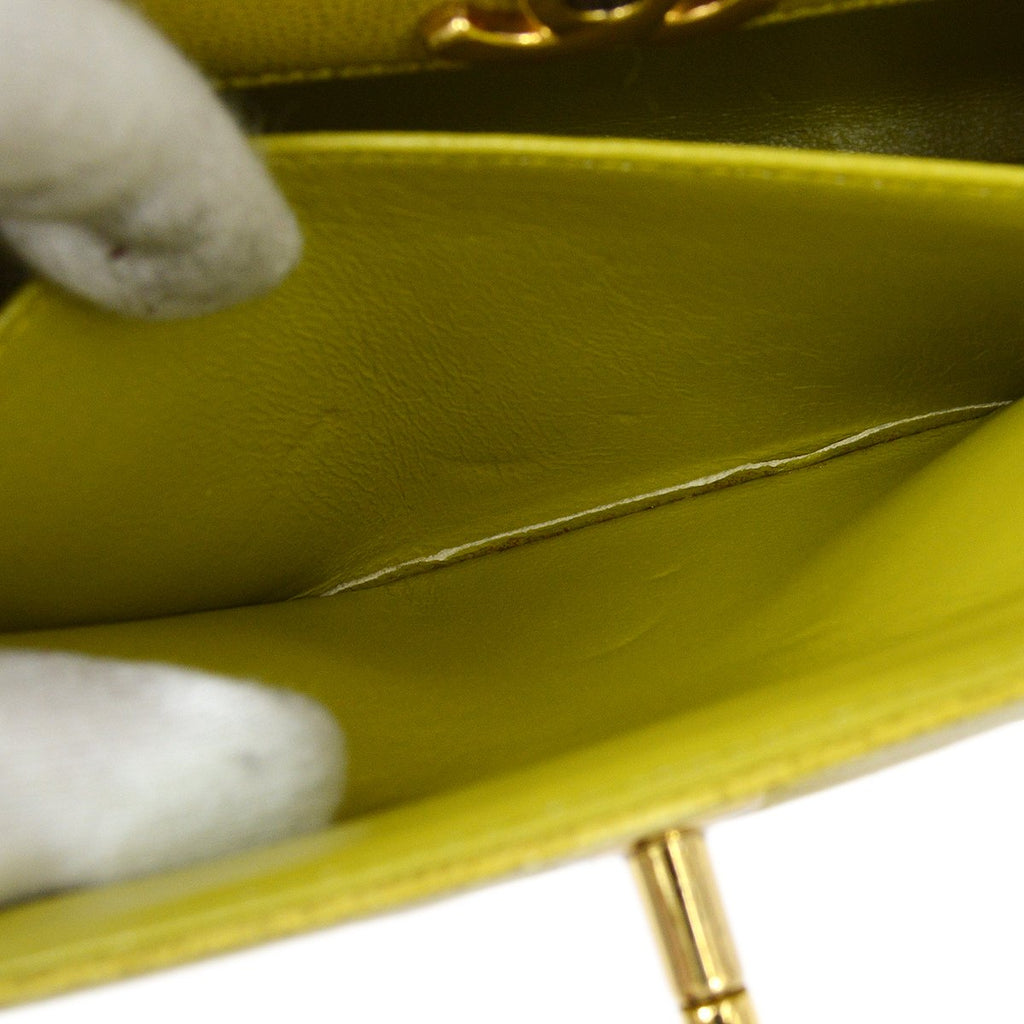 CHANEL 1997-1999 Shopping Bag Medium Green Caviar Skin