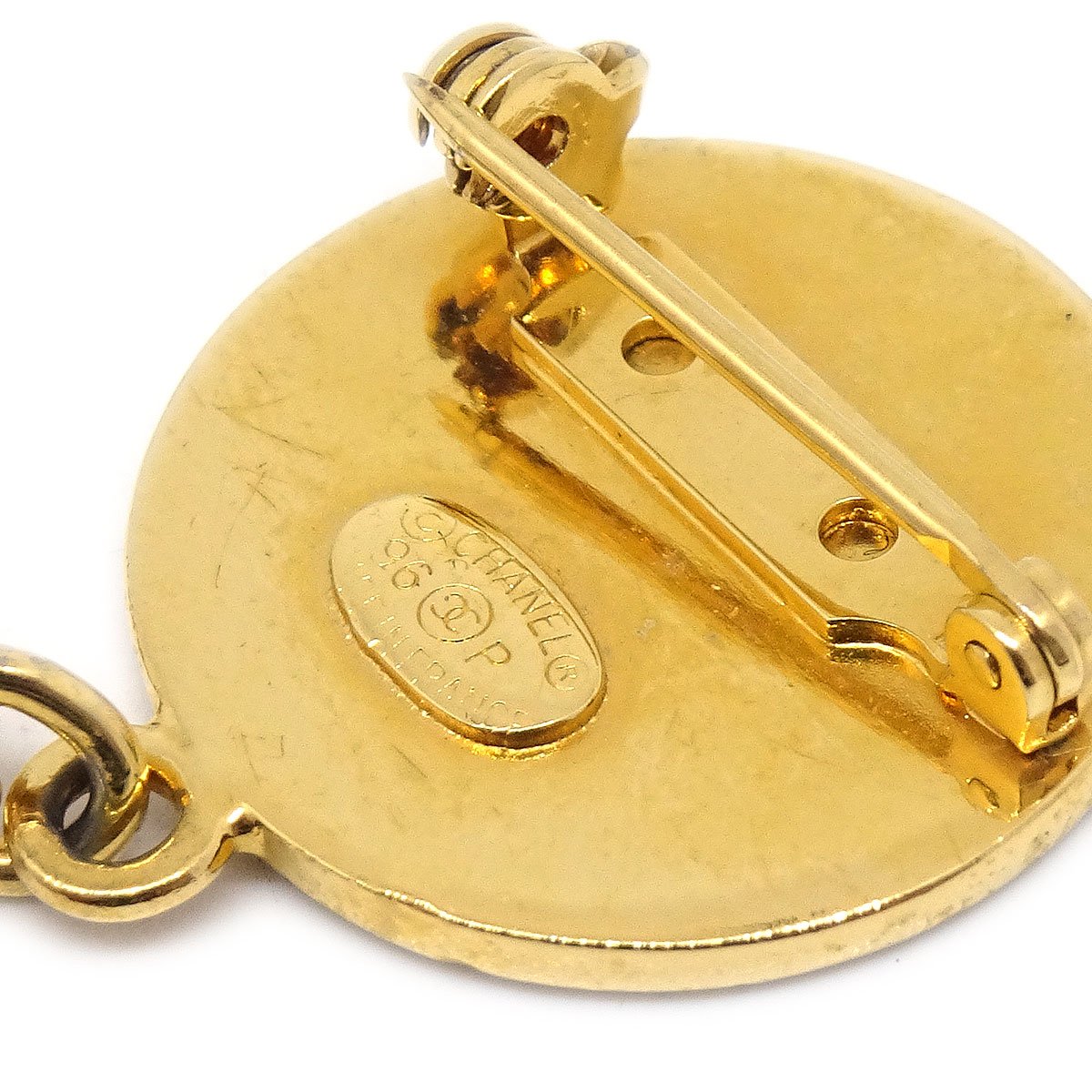 CHANEL 1996 Bag Motif Brooch Gold