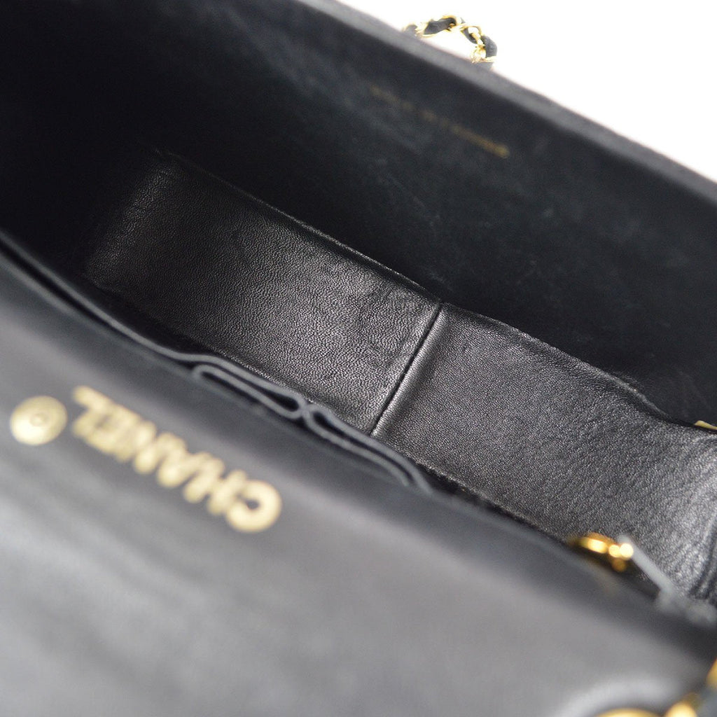 CHANEL * 1989-1991 Turnlock Full Flap Small Black Lizard