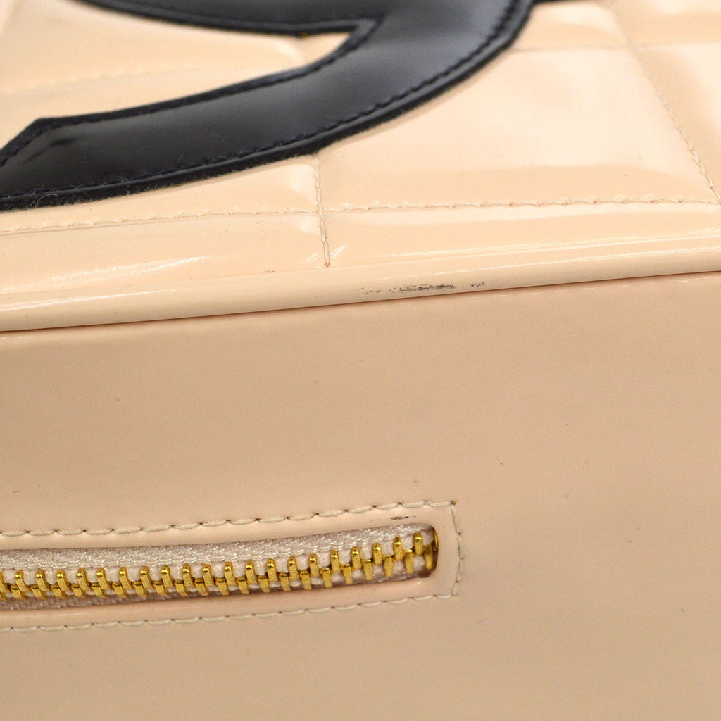 CHANEL * 1995 Heart Vanity Handbag