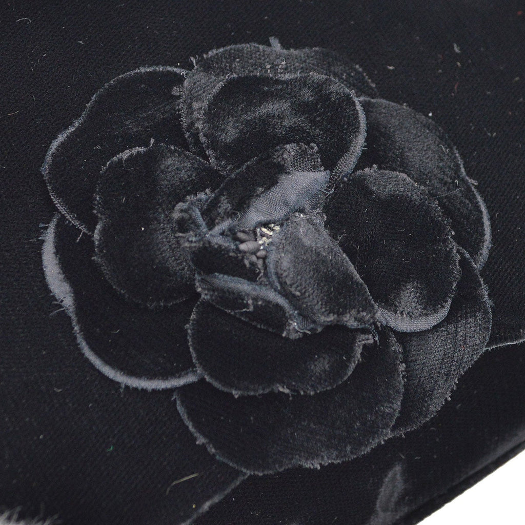 CHANEL 1991-1994 Camellia Shoulder Bag Black Velvet