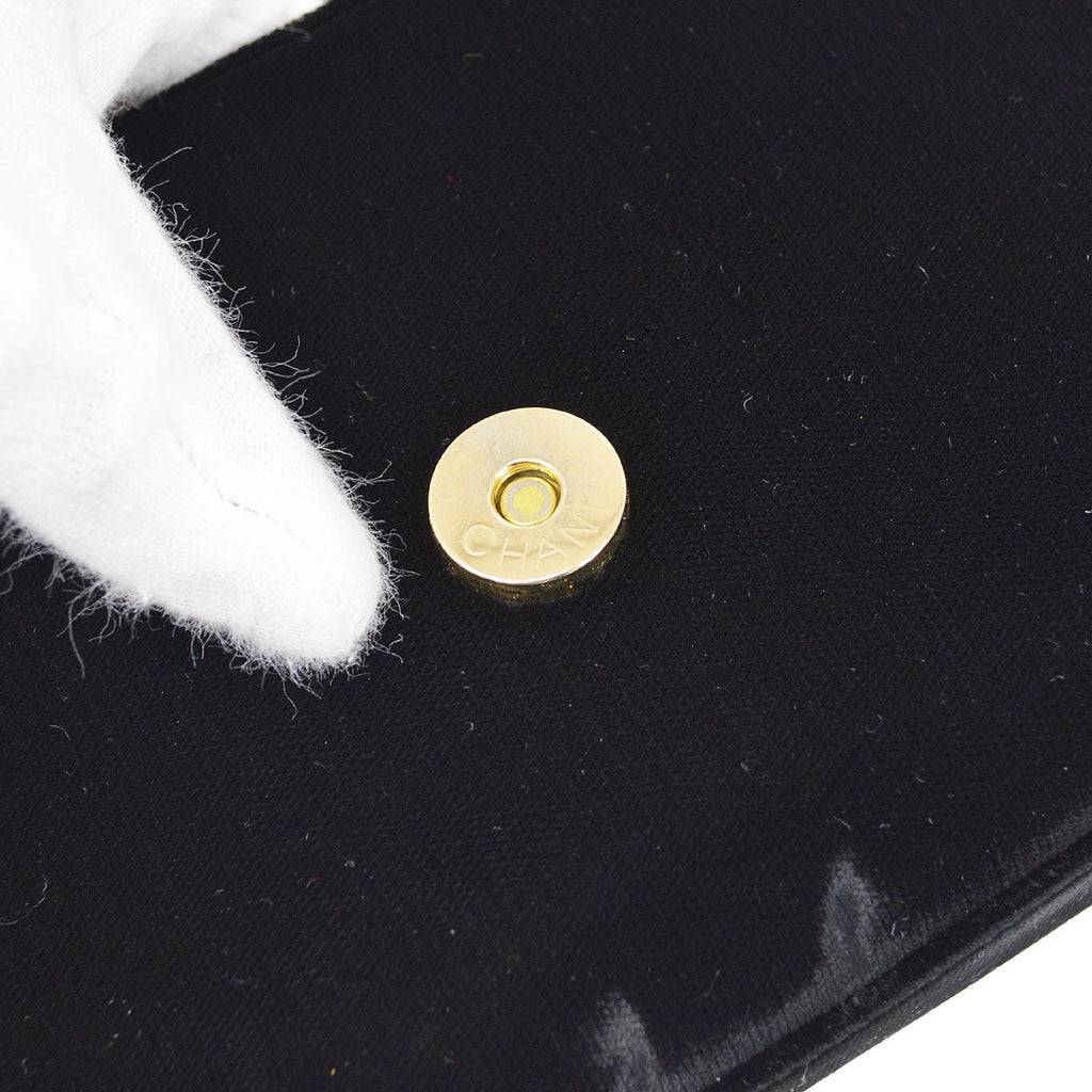 CHANEL 1991-1994 Camellia Shoulder Bag Black Velvet