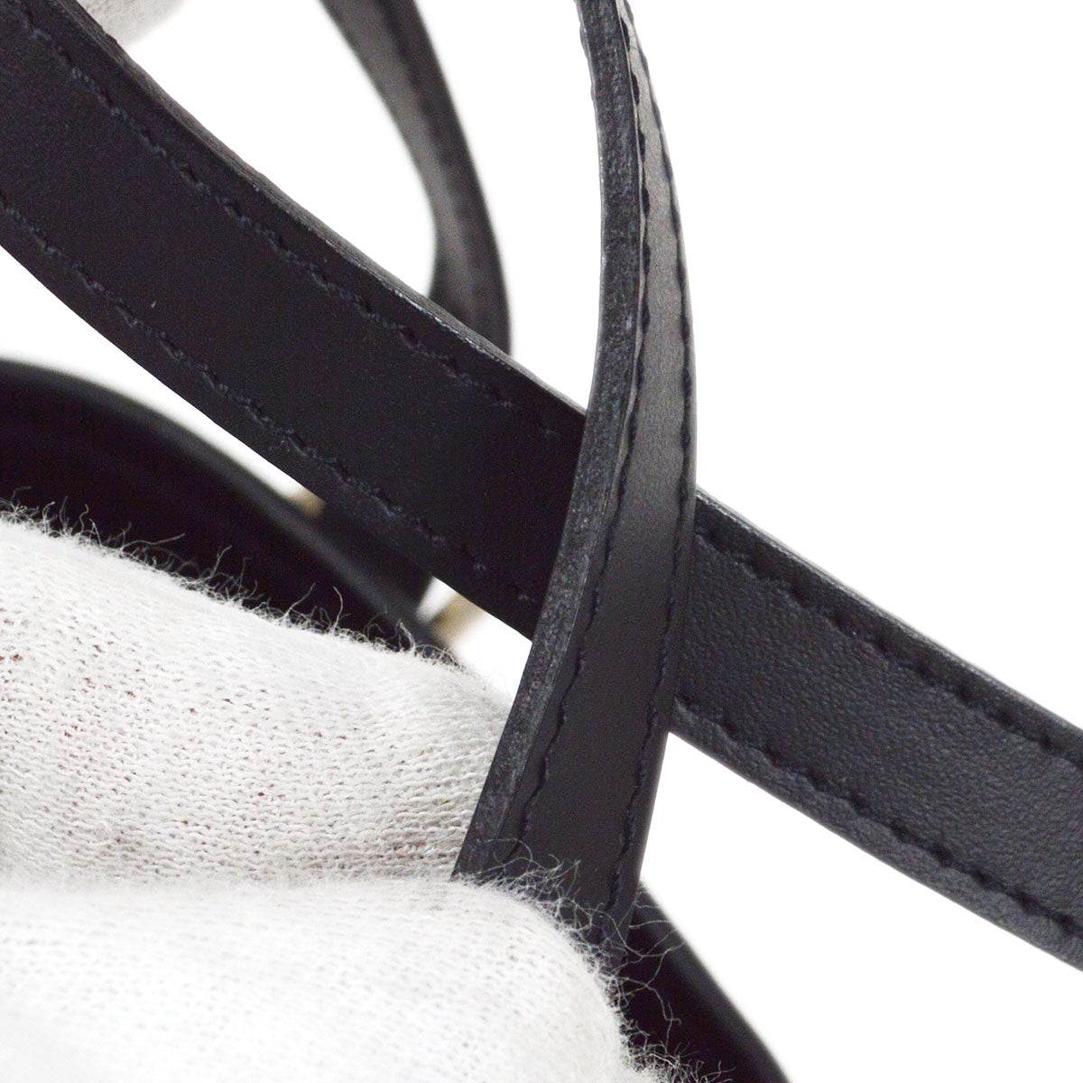 LOUIS VUITTON 2001 LITTLE BUCKET MONOGRAM SATIN M92144