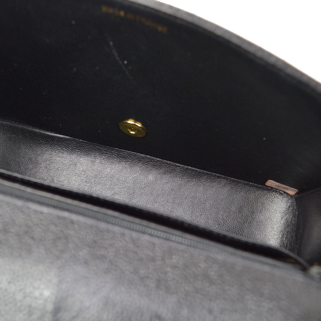 CHANEL 1994-1996 Black Caviar Diana Medium