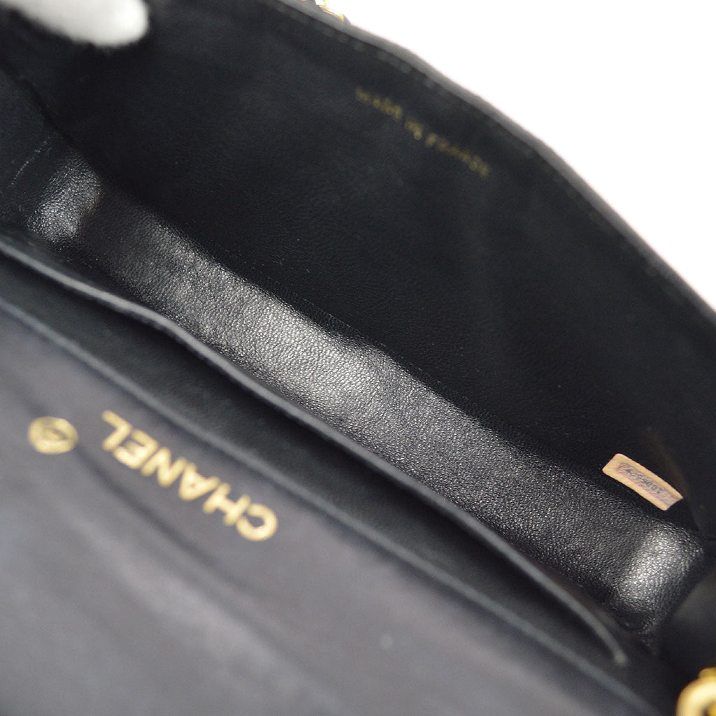 CHANEL 1989-1991 Black Lizard Pointed Flap Bag