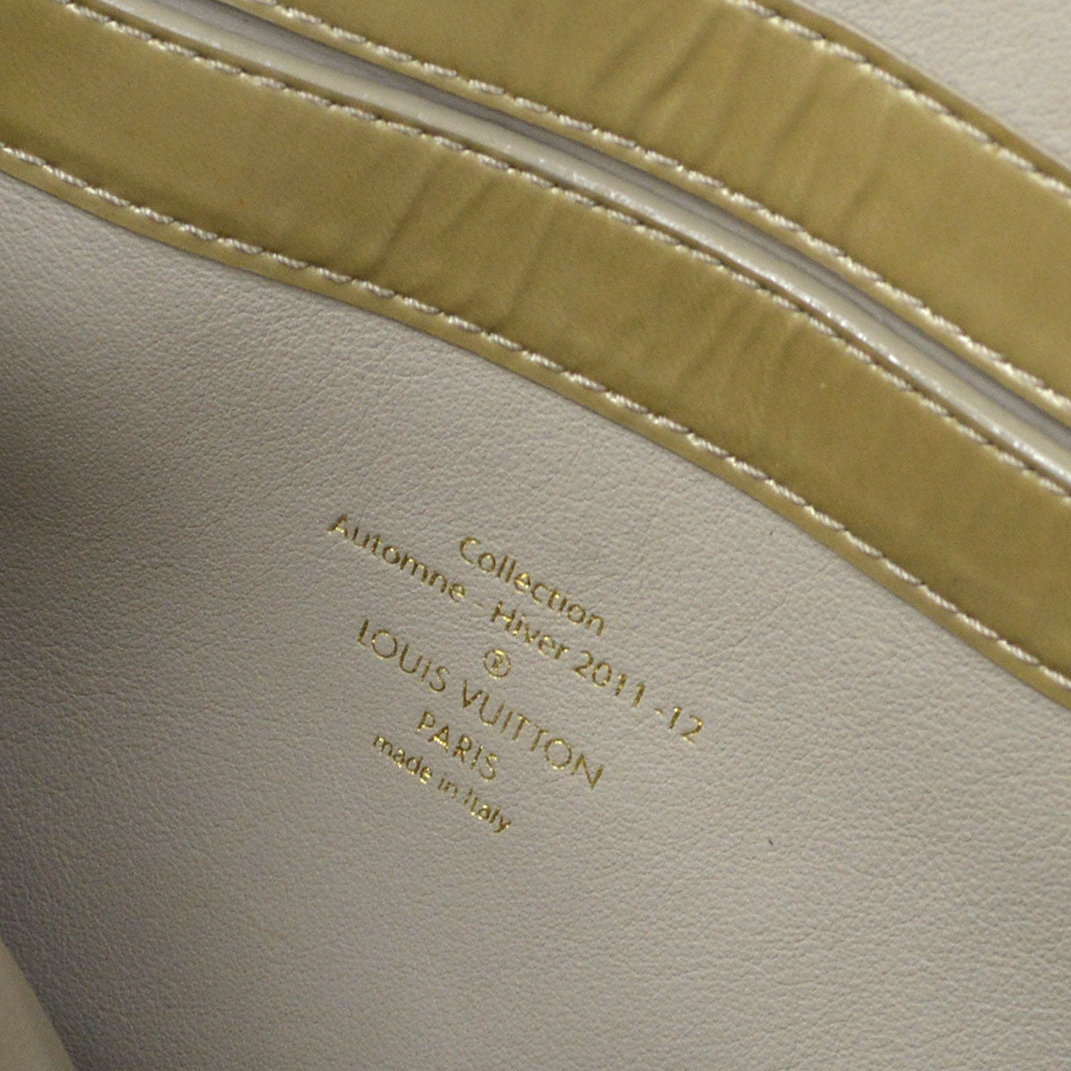 Louis Vuitton 2011 Mouton Lockit M93850
