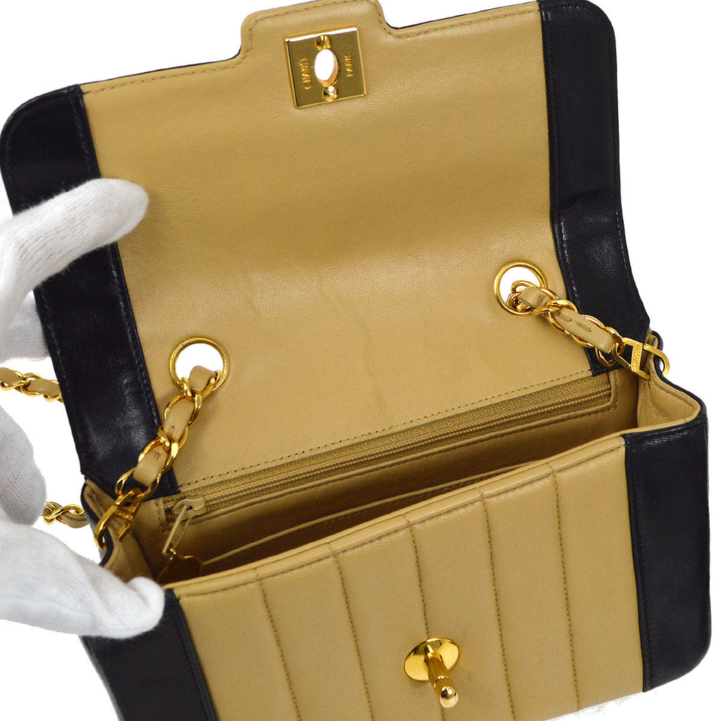 CHANEL 1991-1994 Vertical Border Flap Mini Beige Lambskin