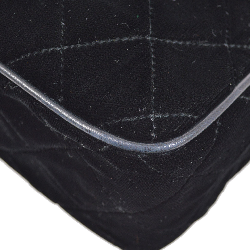 CHANEL 1991-1994 Black Velvet Diamond Camera Bag Small