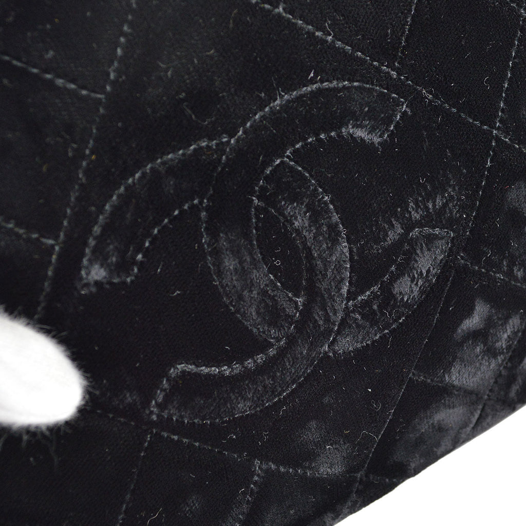 CHANEL 1991-1994 Black Velvet Diamond Camera Bag Small