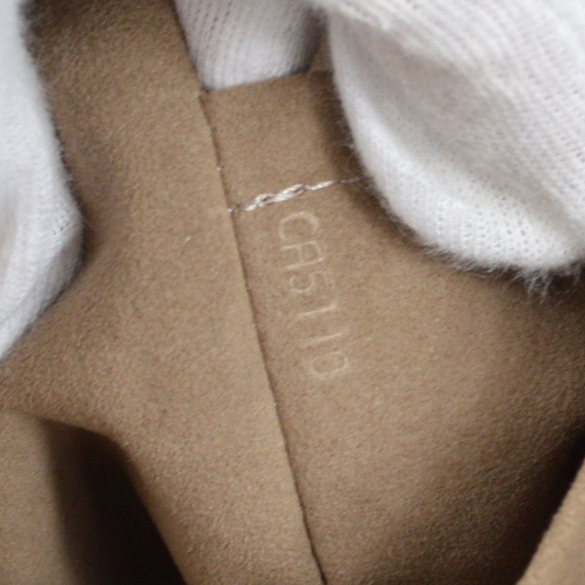 LOUIS VUITTON 2010 GRETA M40196