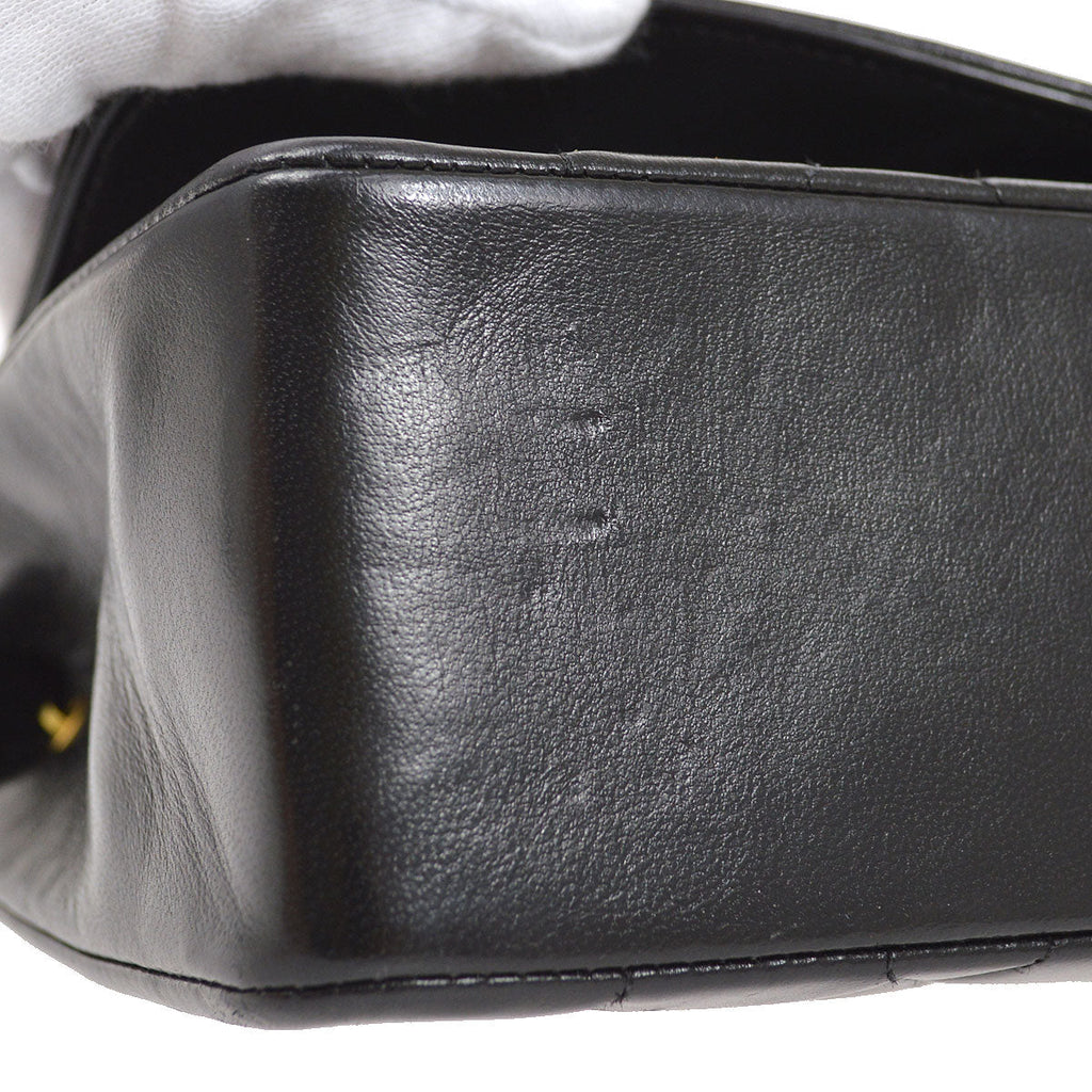 CHANEL 1991-1994 Diana Flap Medium
