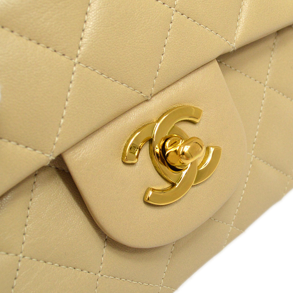 CHANEL 1994-1996 Classic Flap