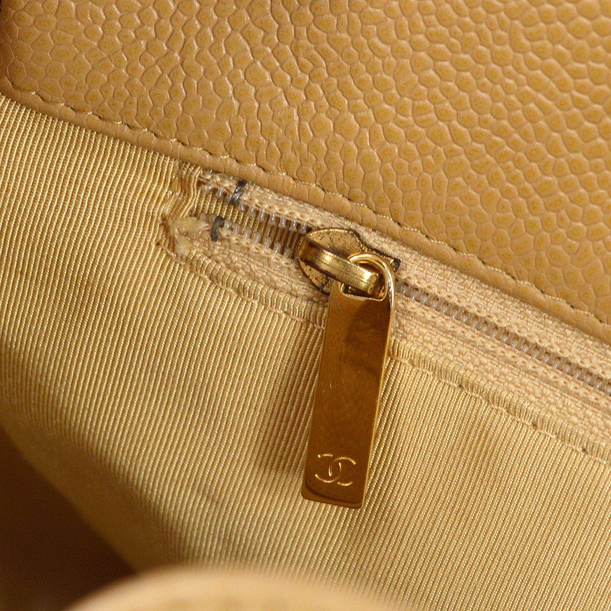 CHANEL 2004-2005 PST Beige Caviar