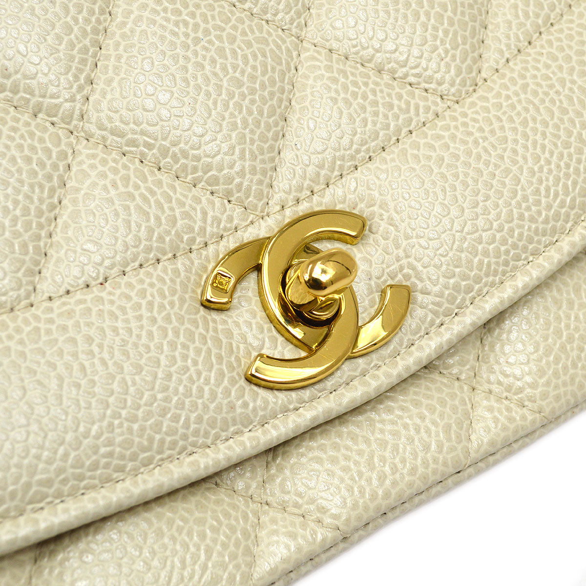 CHANEL * 1994-1996 Diana Flap Medium Ivory Caviar