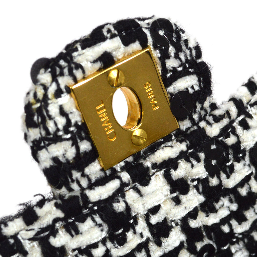 CHANEL * 1991-1994 Classic Flap Handbag Micro Tweed