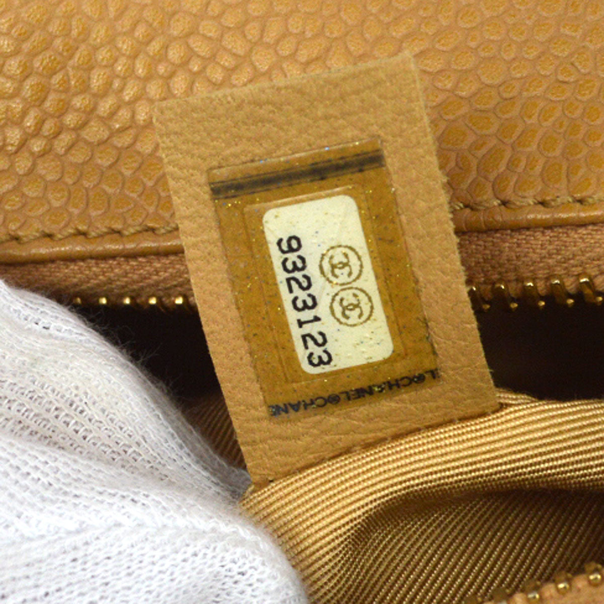 CHANEL 2004-2005 Hobo Bag Beige Caviar