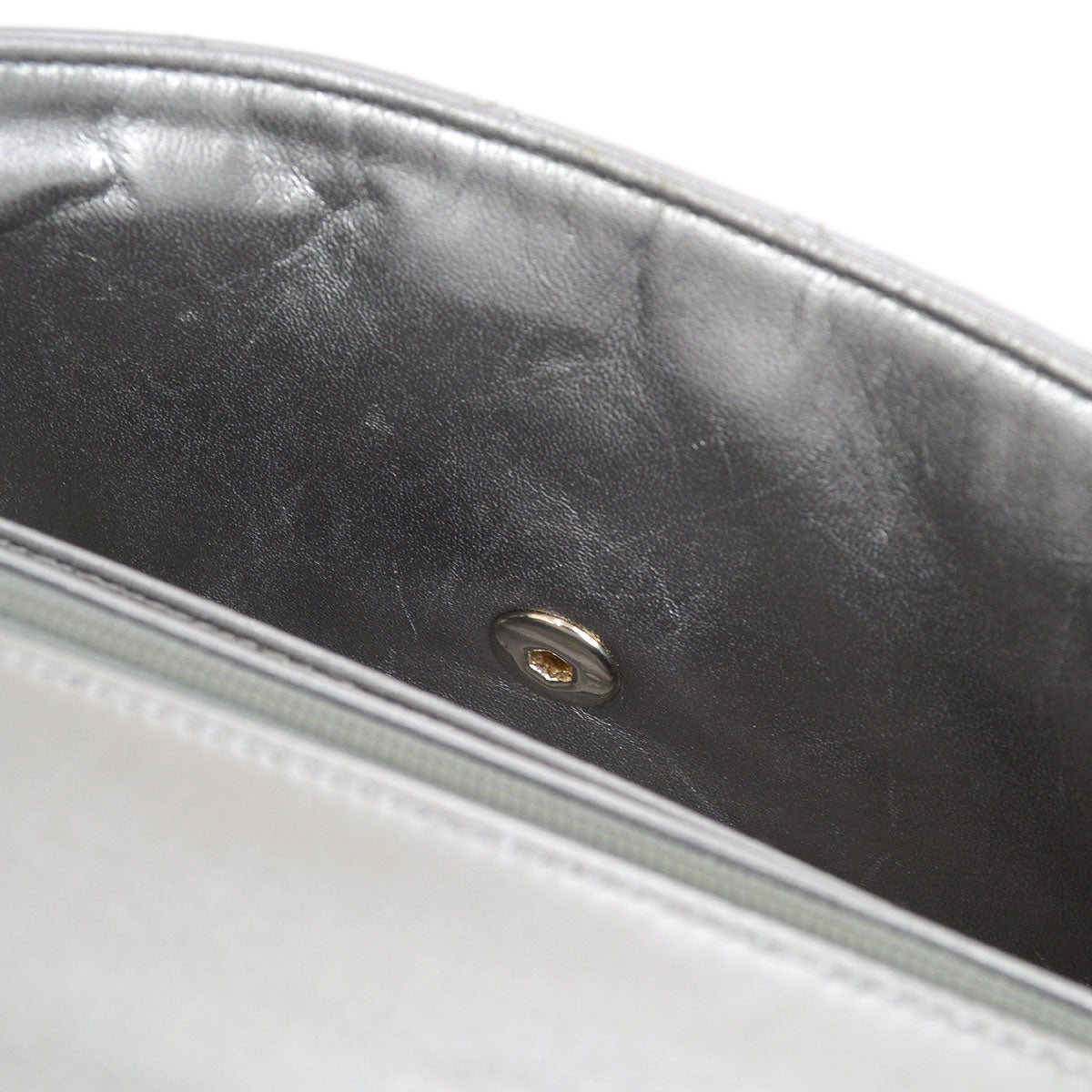 CHANEL 1996-1997 Flap Handbag