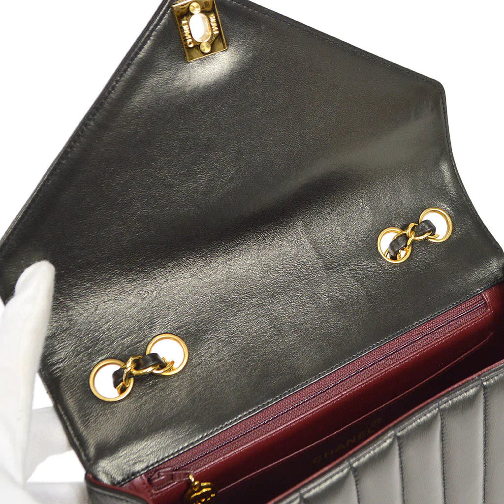 CHANEL 1991-1994 Vertical Chevron Letter Flap Bag Small