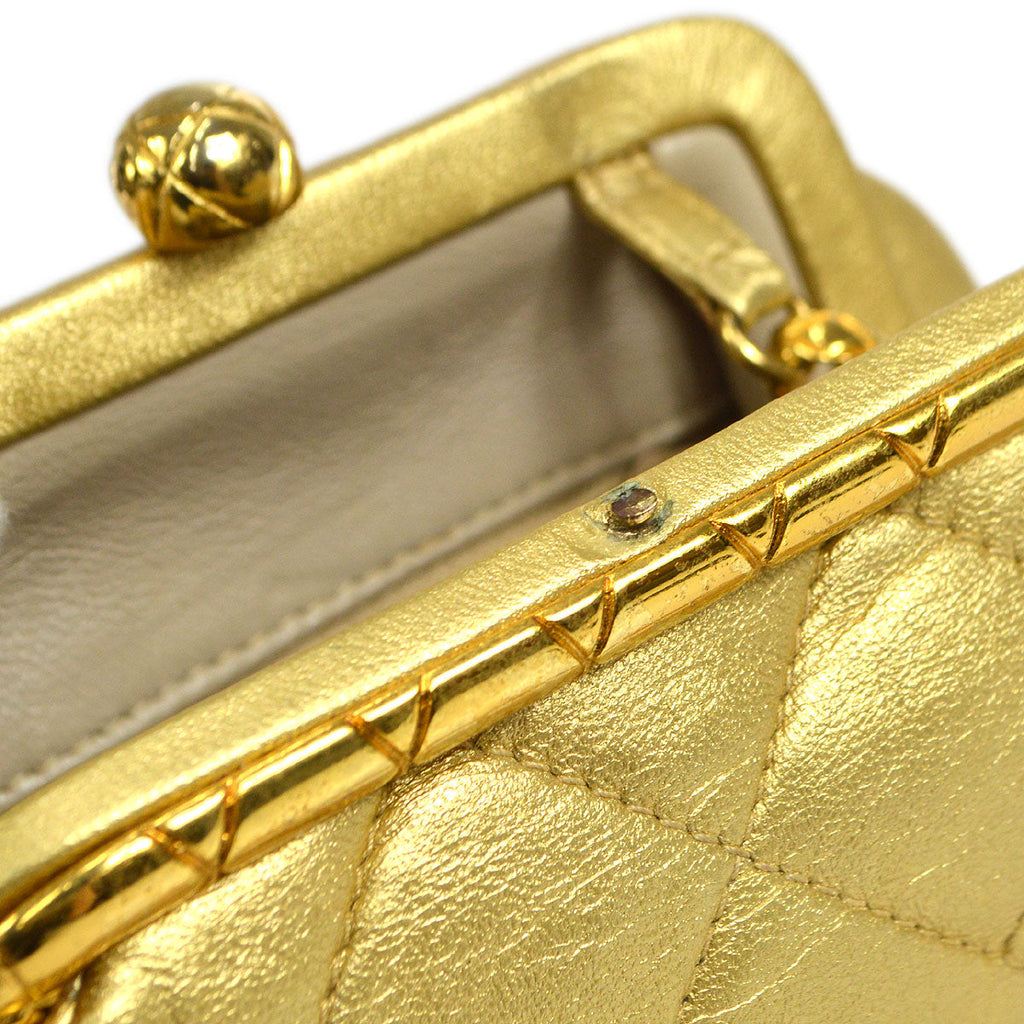 CHANEL 1989-1991 Diamond Kissklock Shoulder Bag