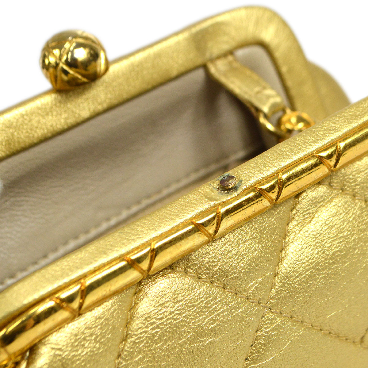 CHANEL 1989-1991 Diamond Kissklock Shoulder Bag