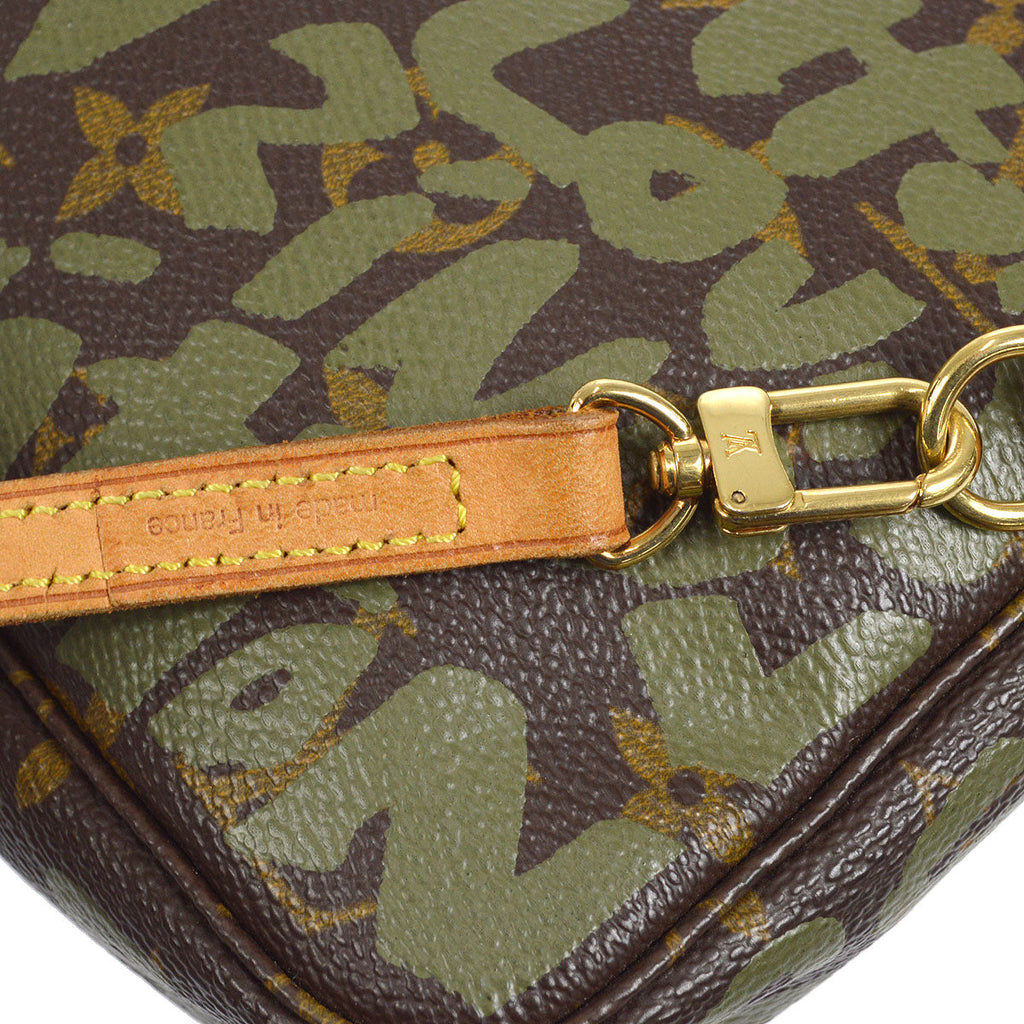 LOUIS VUITTON 2001 POCHETTE ACCESSOIRES M92191
