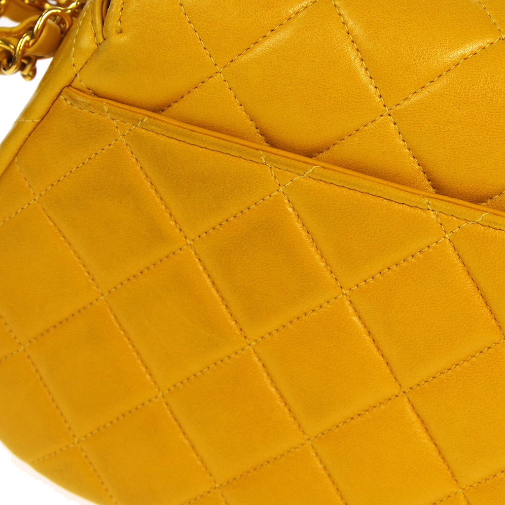 CHANEL 1996-1997 Round Flap Handbag Orange Lambskin