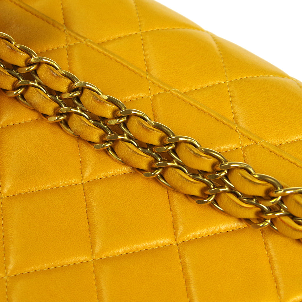 CHANEL 1996-1997 Round Flap Handbag Orange Lambskin